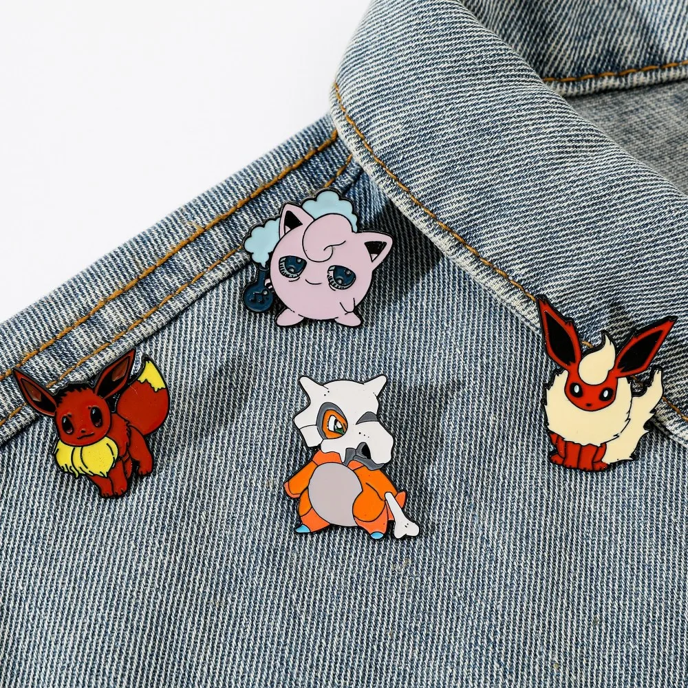 Enamel Pin Set - 4 Stück Charaktere Cartoon-Brosche Flareon Jigglypuff